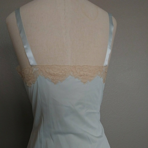 Vintage Lace Slip Dress - Picture 4 of 4